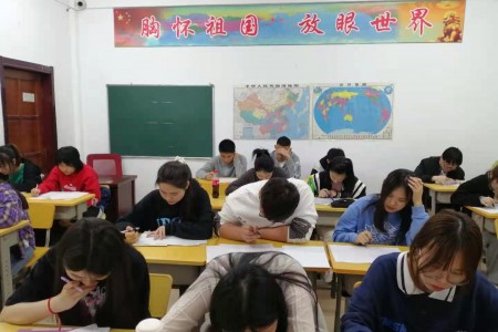 读书鸟;2022年新高考改革对复读学生有哪些影响？