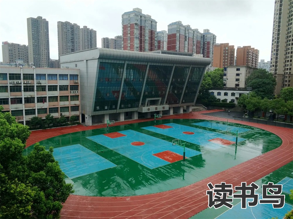 长沙艺术培训学校哪家好？（长沙哪些大学有播音主持专业）