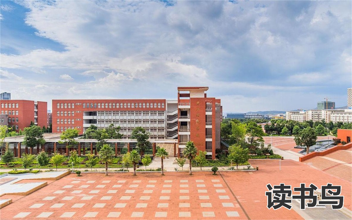 岳阳市有几所中职学校有体育专业?