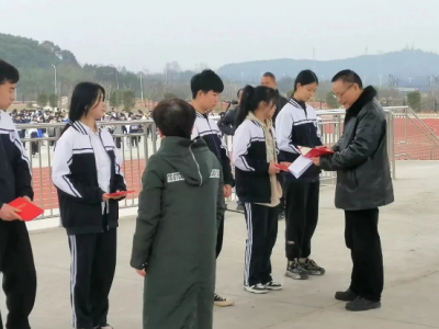 简介：