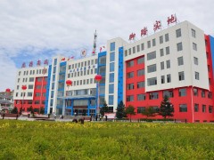 现在长沙有招生的中专学校吗？（是公办还是民办？）