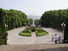 长沙麓山国际实验学校好吗？（招收复读生有哪些条件？）