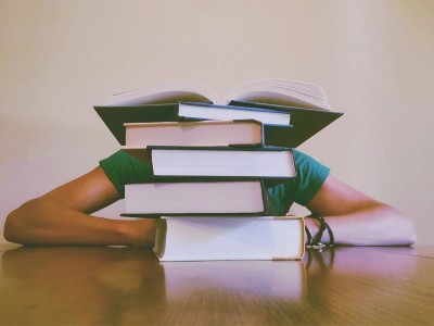高考失利了想复读一年需要什么？