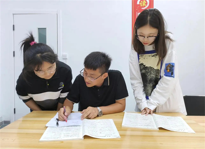 益阳师范收费标准_益阳师范高等专科学校学费_