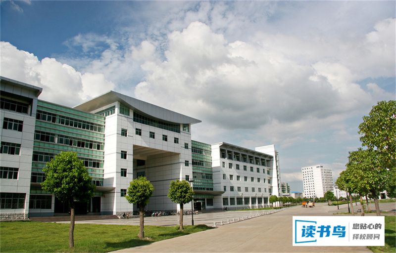 隆回县楚云学校复读部复读部教学好不好