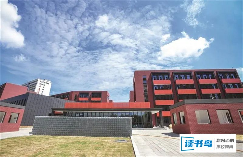 长沙万星高考补习学校的学习氛围好吗?去学校复读怎么样?